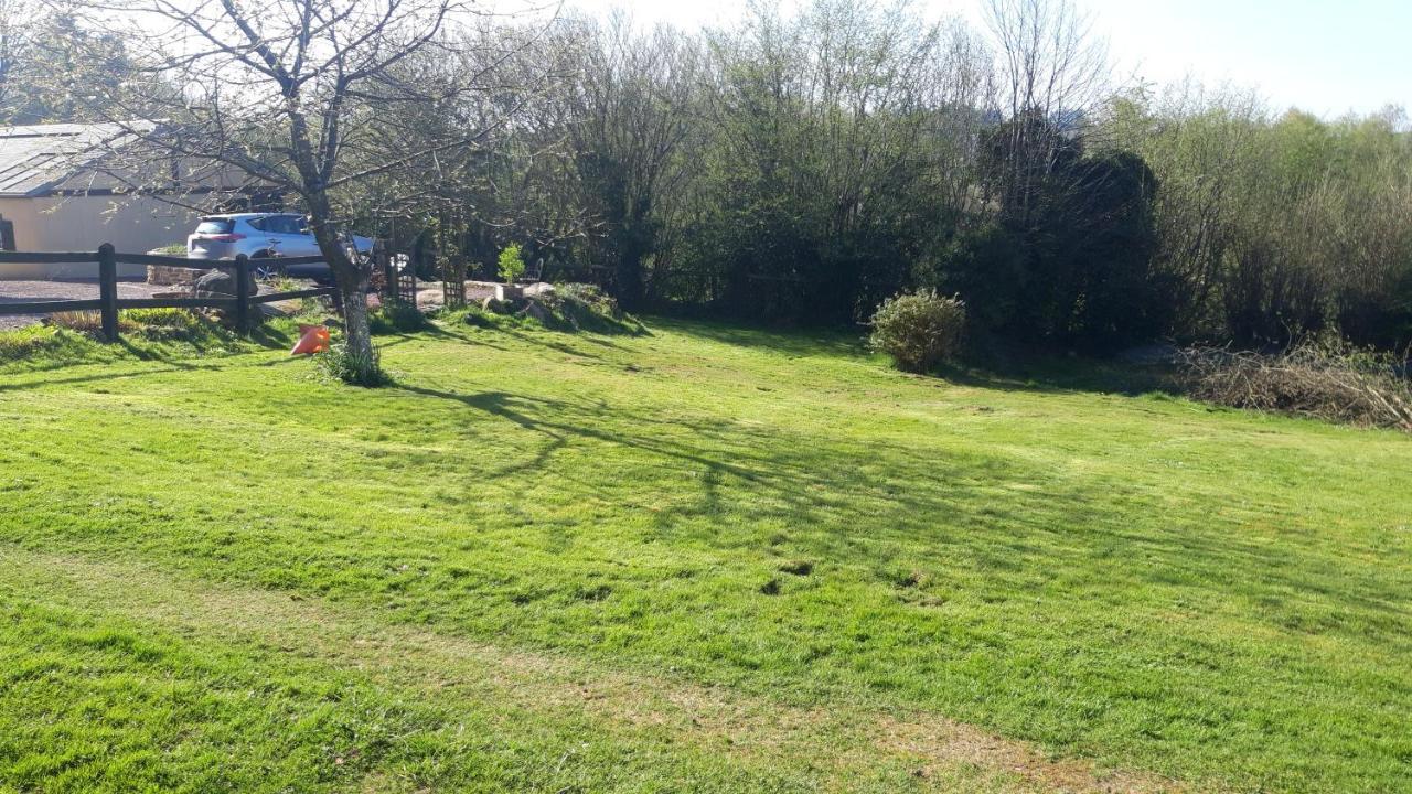 Bed and Breakfast Le Petit Bois Normand - Chambre D'Hote Champ-du-Boult Exterior foto